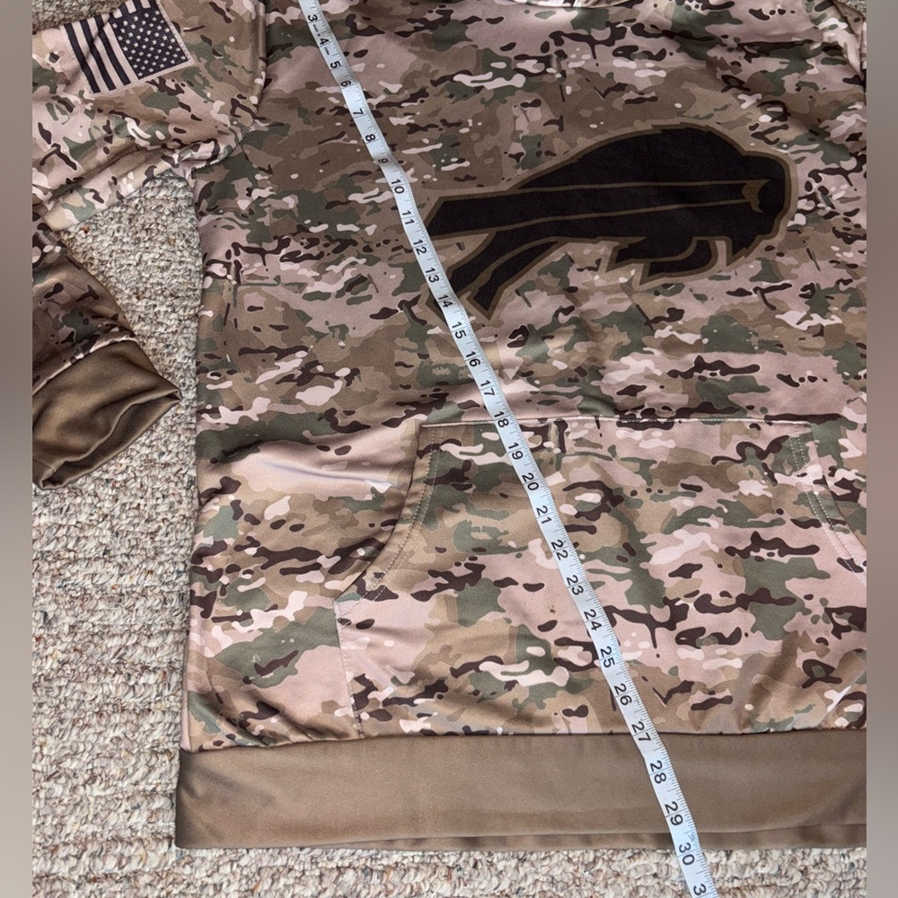 Buffalo Bills Camouflage Hoodie with Buffalo Logo & American flag - Picture 3 of 8